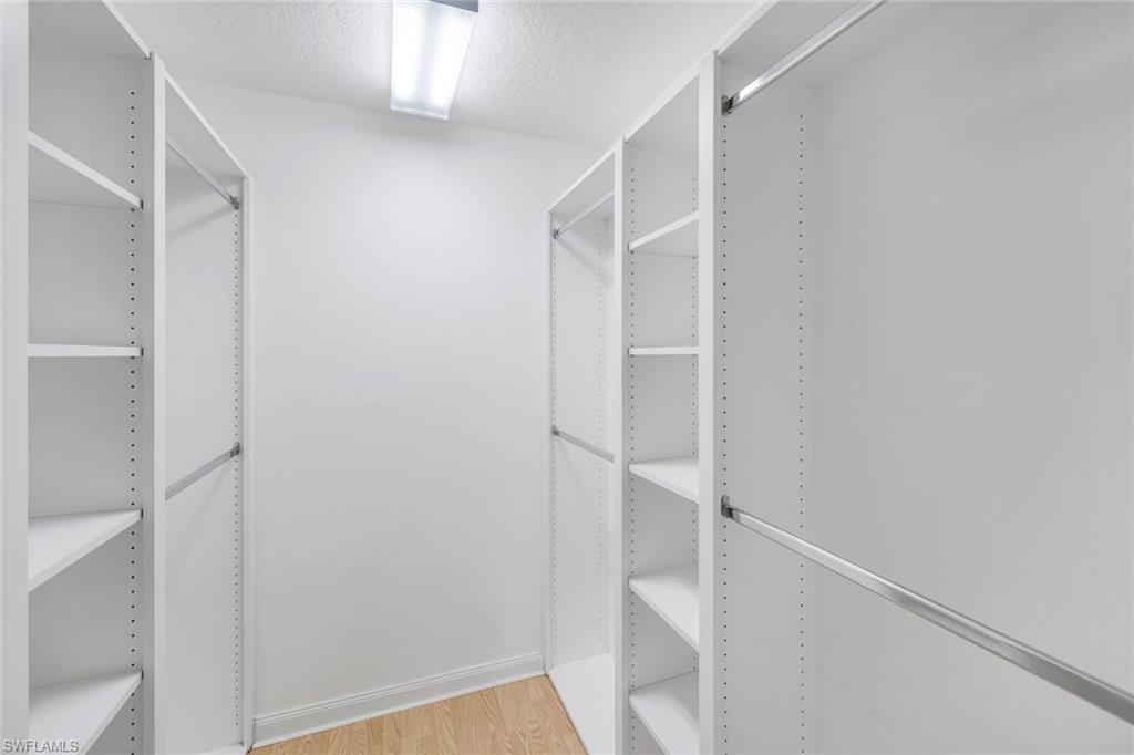 ISLAND WALK - Residential