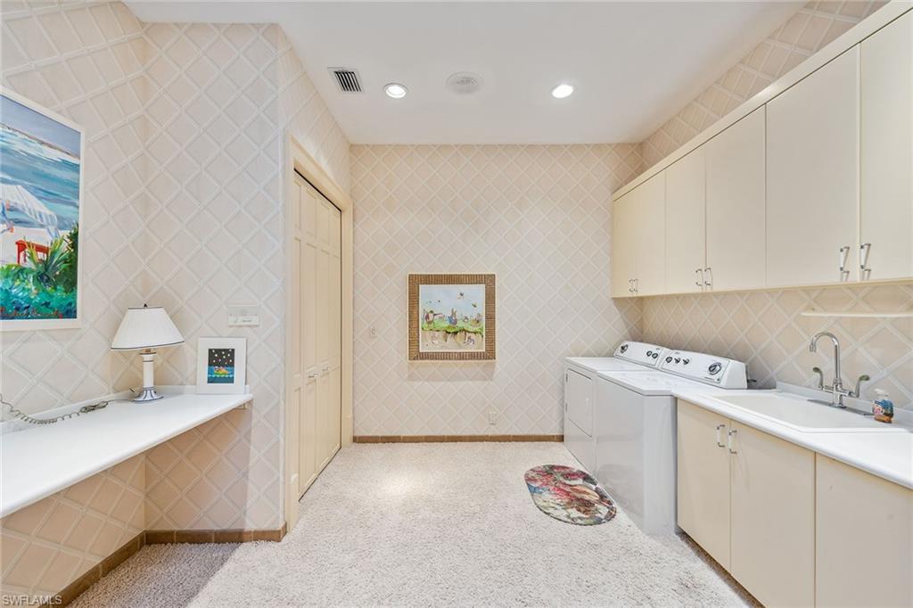 BAY COLONY SHORES - Residential