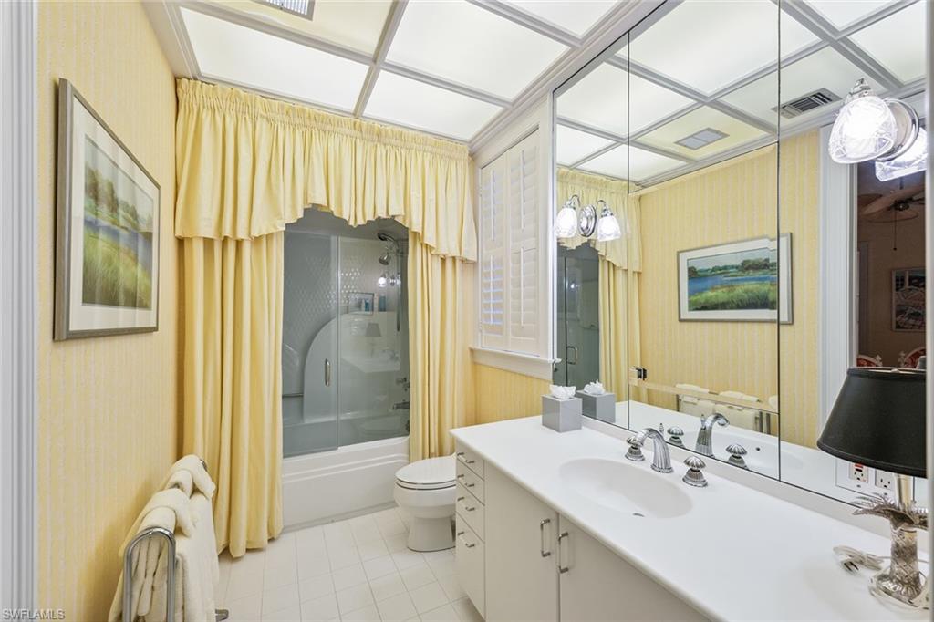 BAY COLONY SHORES - Residential