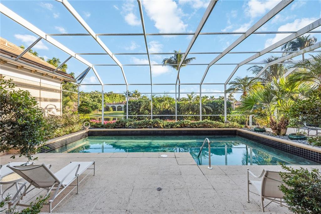 BAY COLONY SHORES - Residential