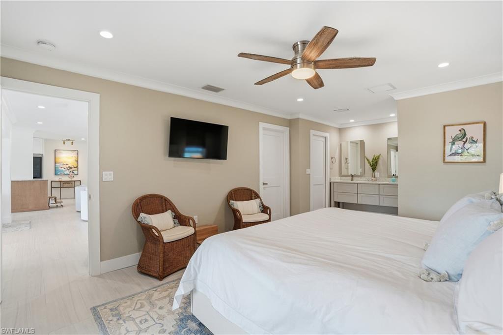 IMPERIAL SHORES - Residential