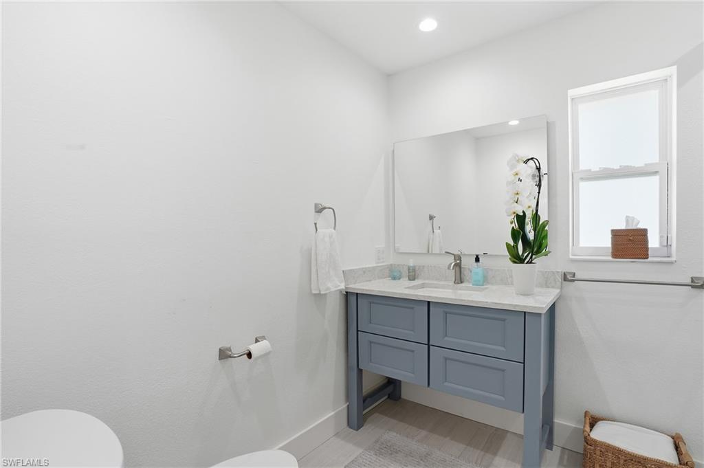 IMPERIAL SHORES - Residential