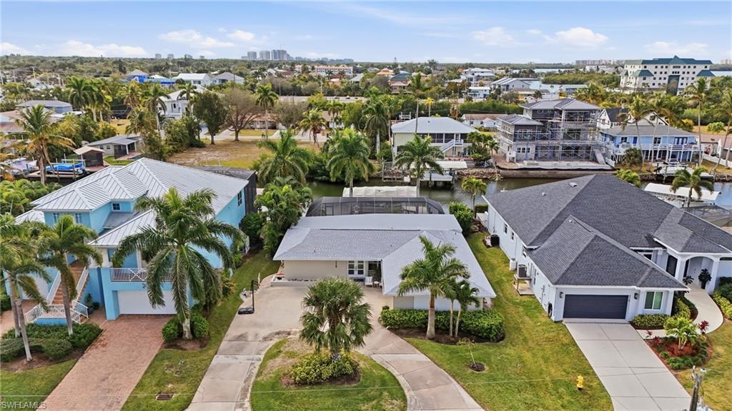 IMPERIAL SHORES - Residential