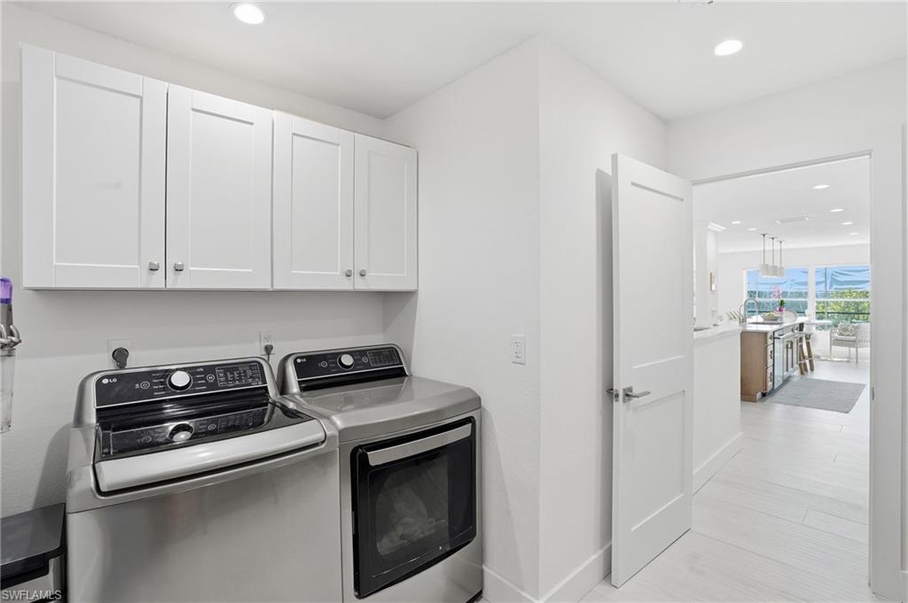 IMPERIAL SHORES - Residential