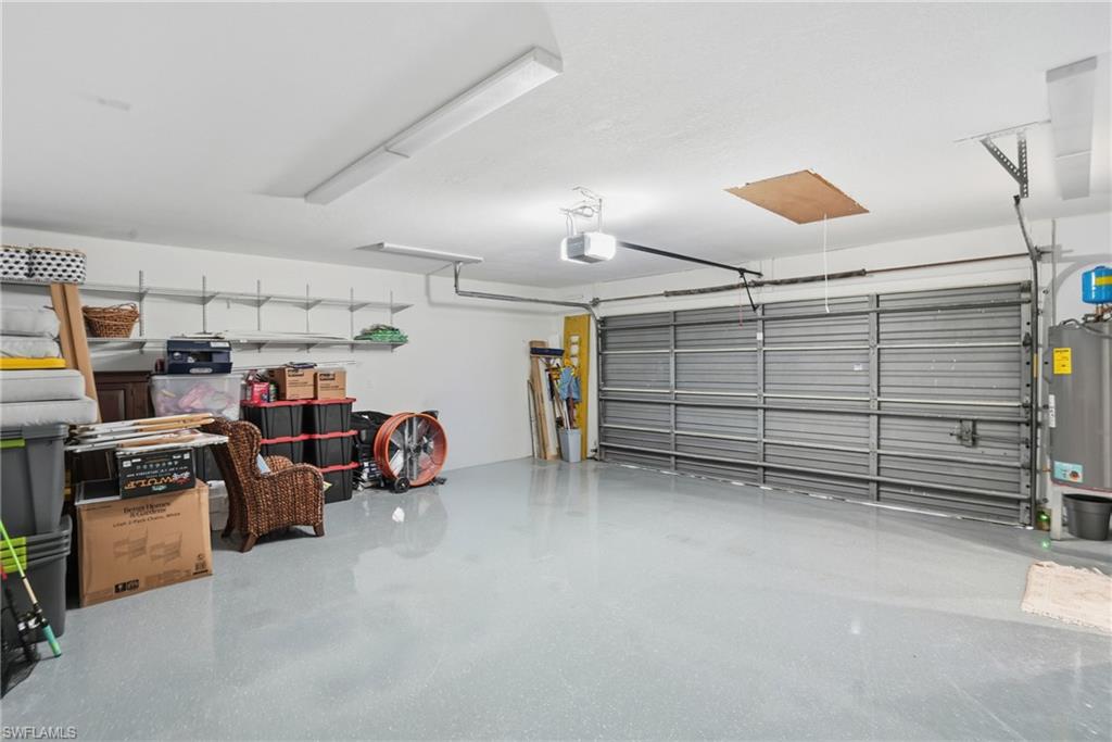 IMPERIAL SHORES - Residential