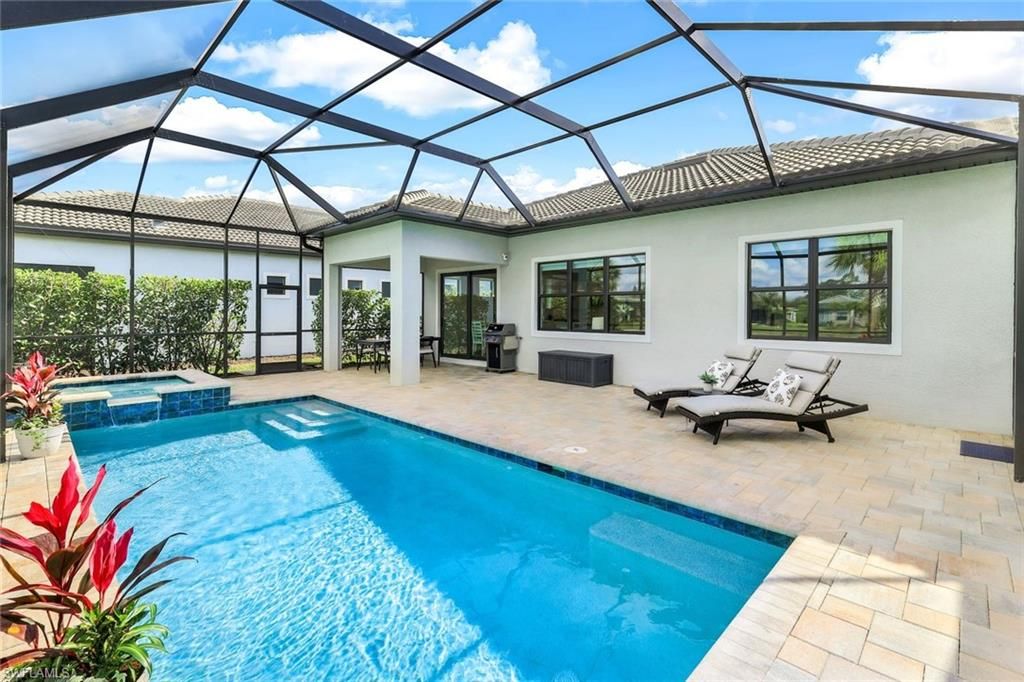 Photo of 9729 Everglades DR, NAPLES, FL 34120 (MLS # 226015227)