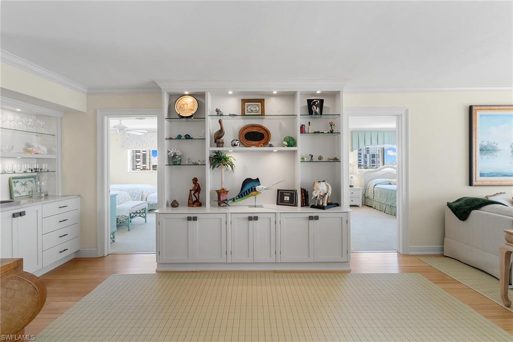 BEACHMOOR - Residential