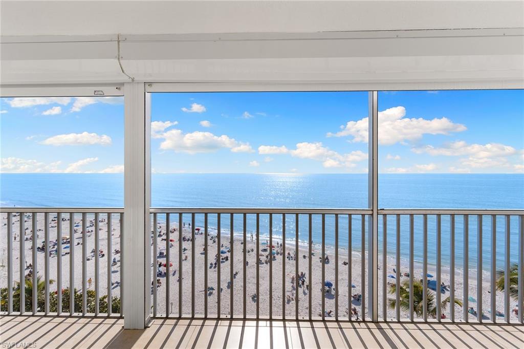 BEACHMOOR - Residential