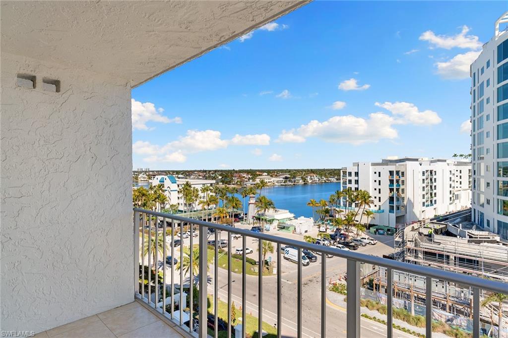 BEACHMOOR - Residential