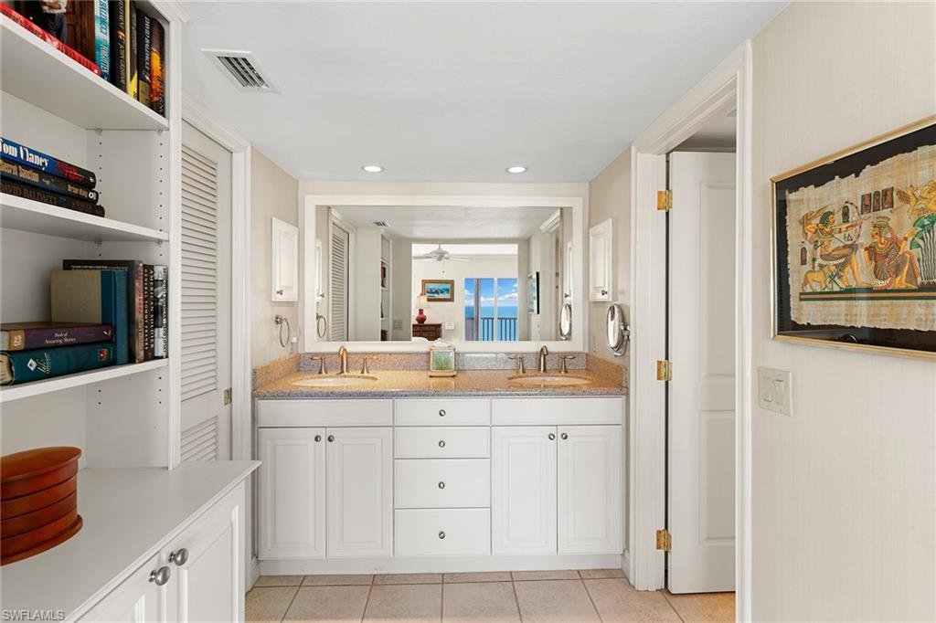 BEACHMOOR - Residential