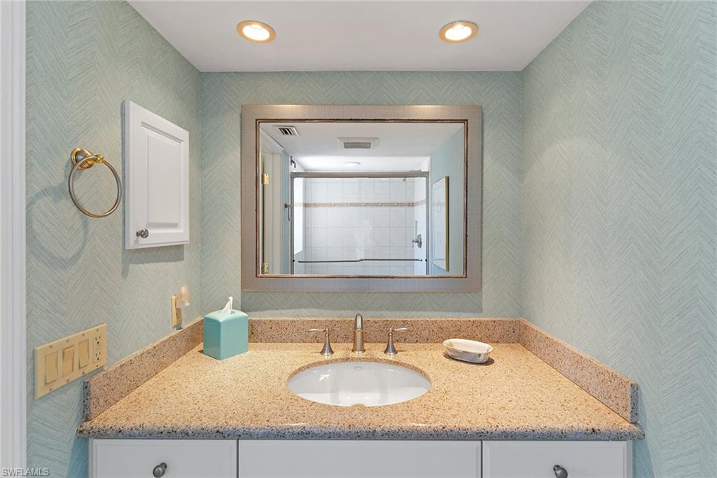 BEACHMOOR - Residential