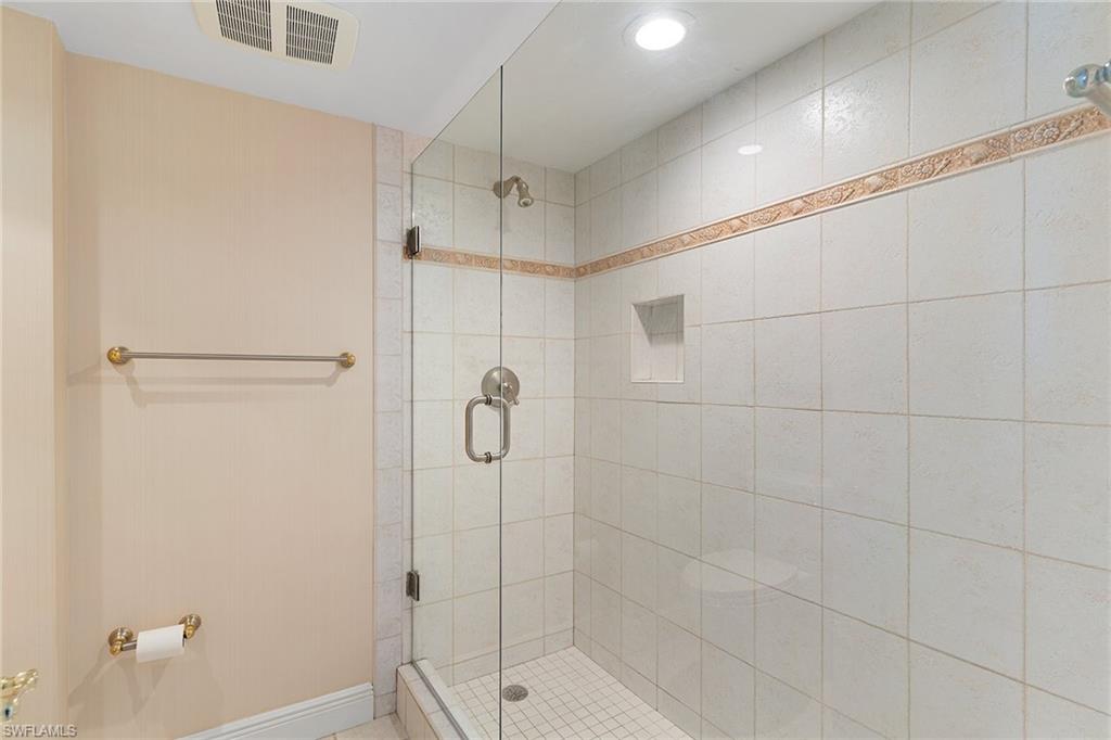 BEACHMOOR - Residential