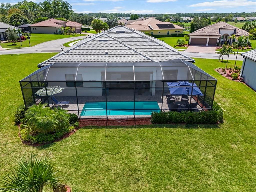 COUNTRY CLUB - Residential