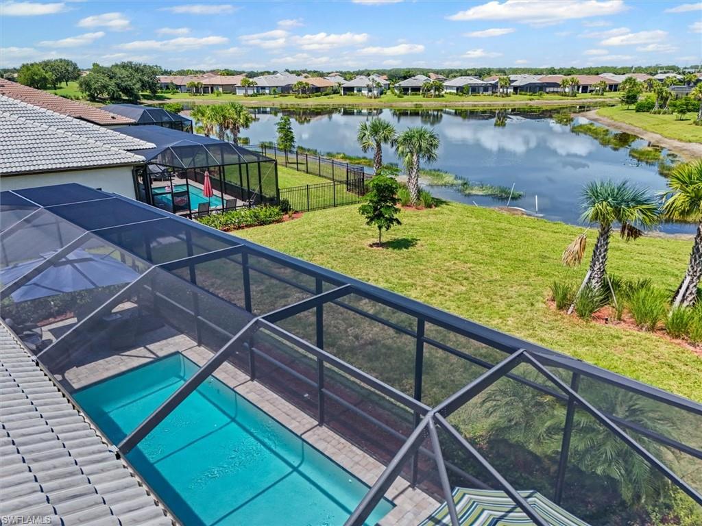 COUNTRY CLUB - Residential