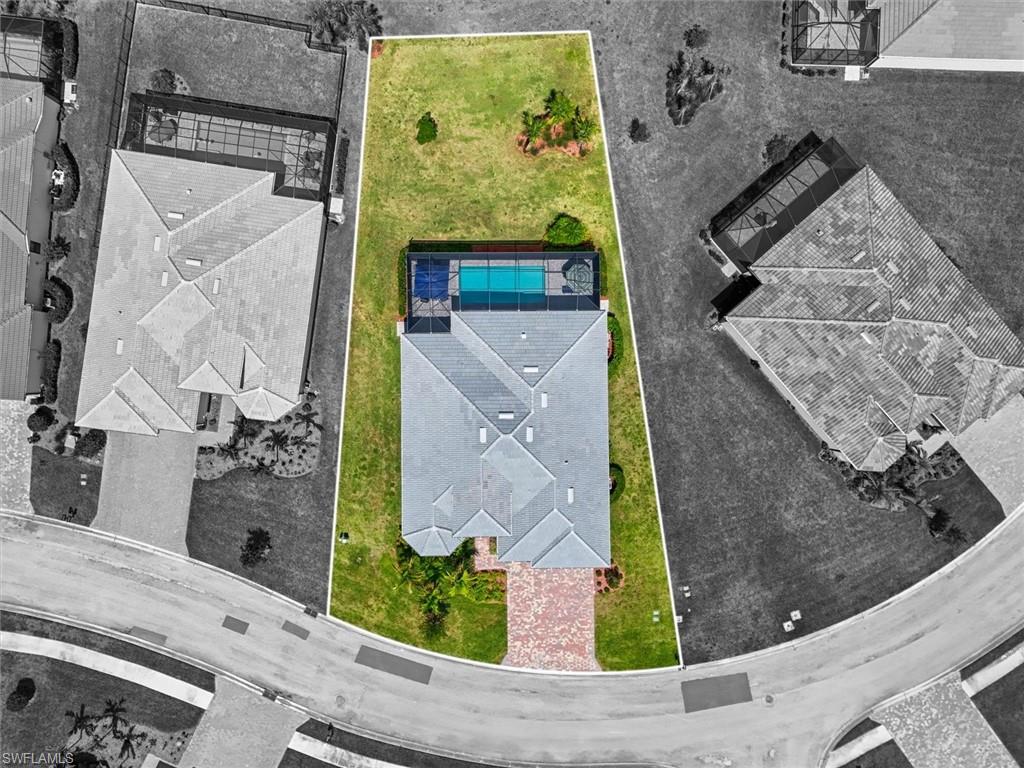 COUNTRY CLUB - Residential