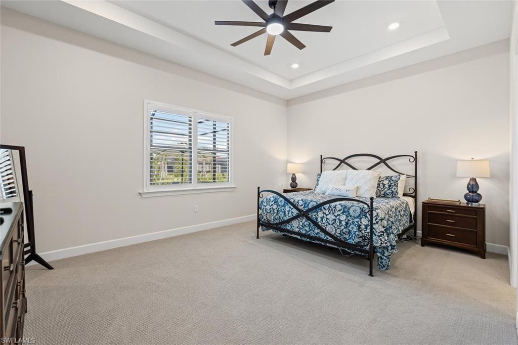 COUNTRY CLUB - Residential