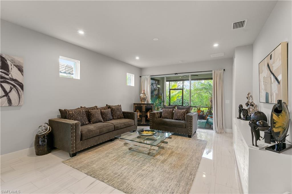 BONAVIE COVE - Residential