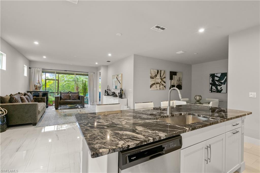 BONAVIE COVE - Residential