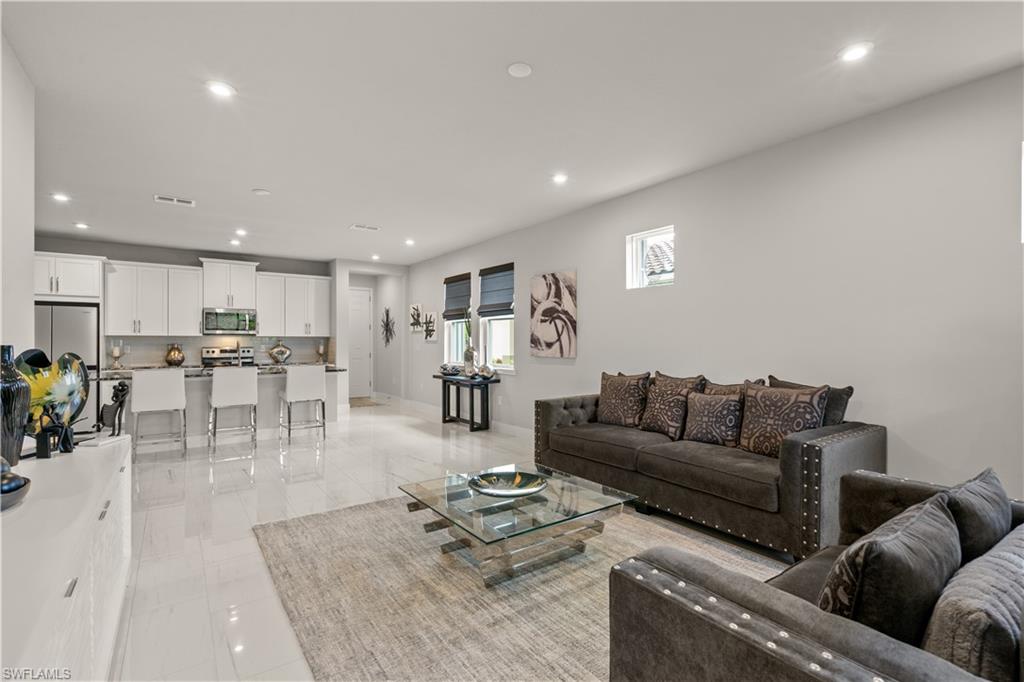 BONAVIE COVE - Residential