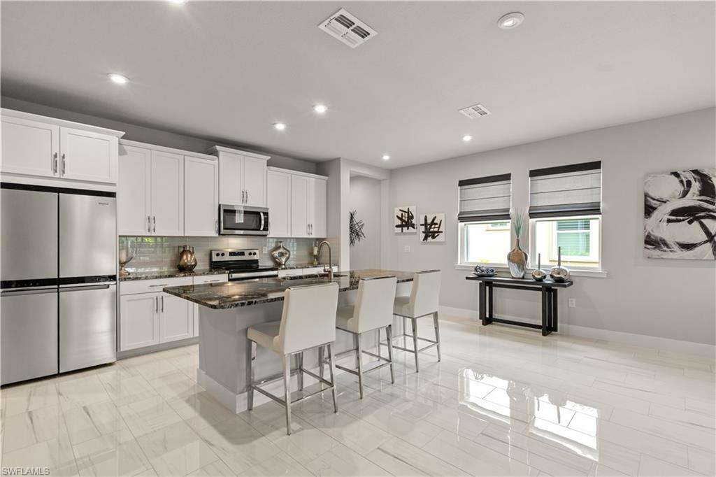 BONAVIE COVE - Residential