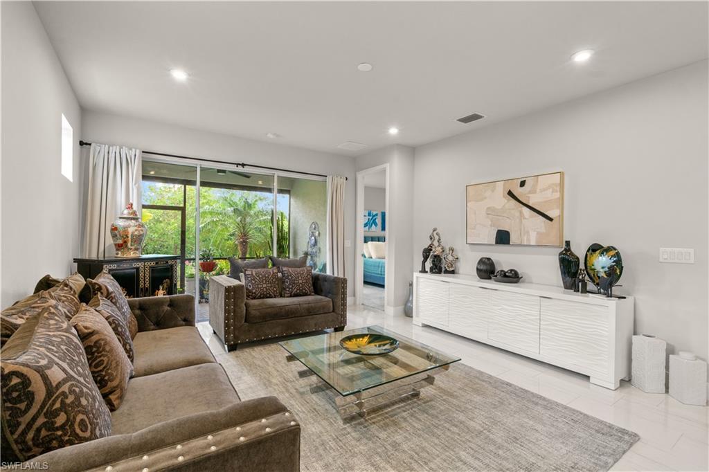 BONAVIE COVE - Residential