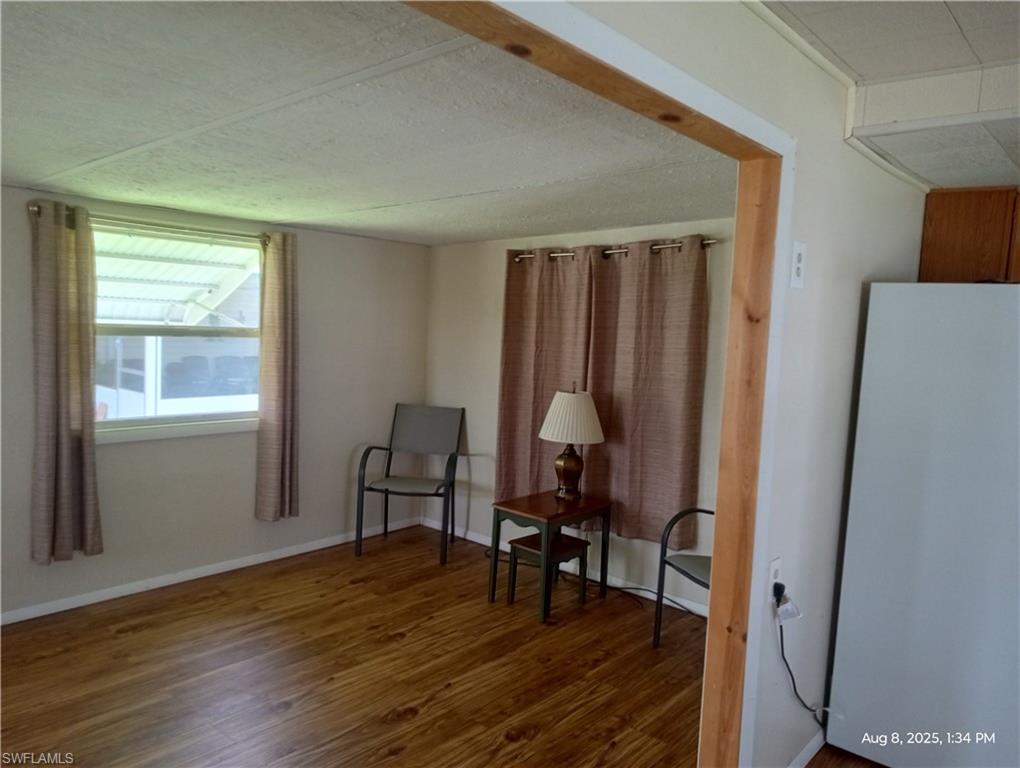 LAUREL ESTATES MOBILE HOME VIL - Residential