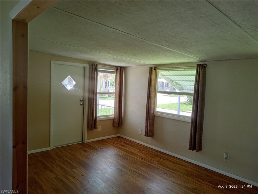 LAUREL ESTATES MOBILE HOME VIL - Residential