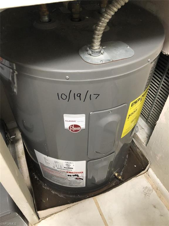 SPANISH PINES - Residential