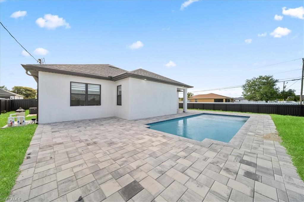 CAPE CORAL - Residential