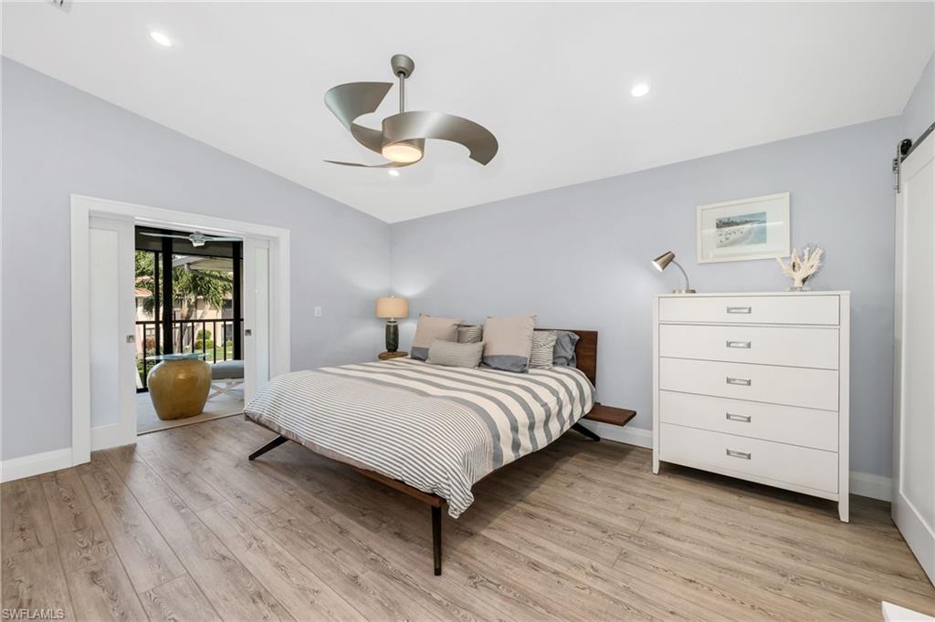 BAYSIDE VILLAS - Residential