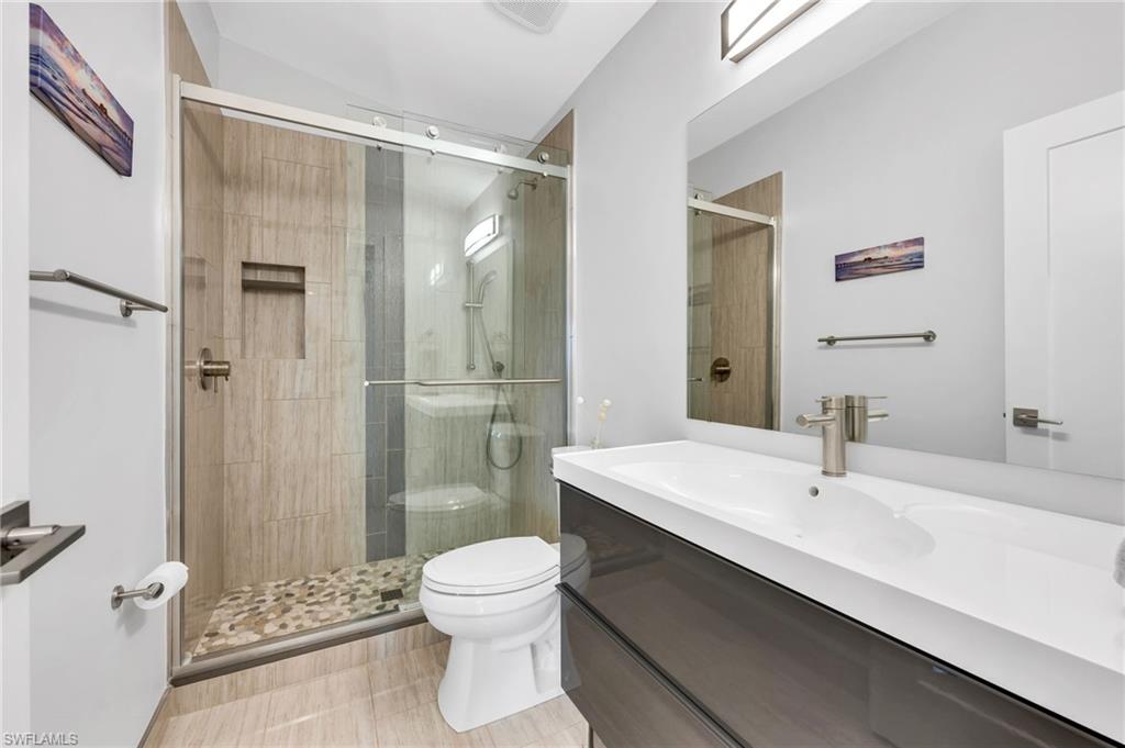 BAYSIDE VILLAS - Residential