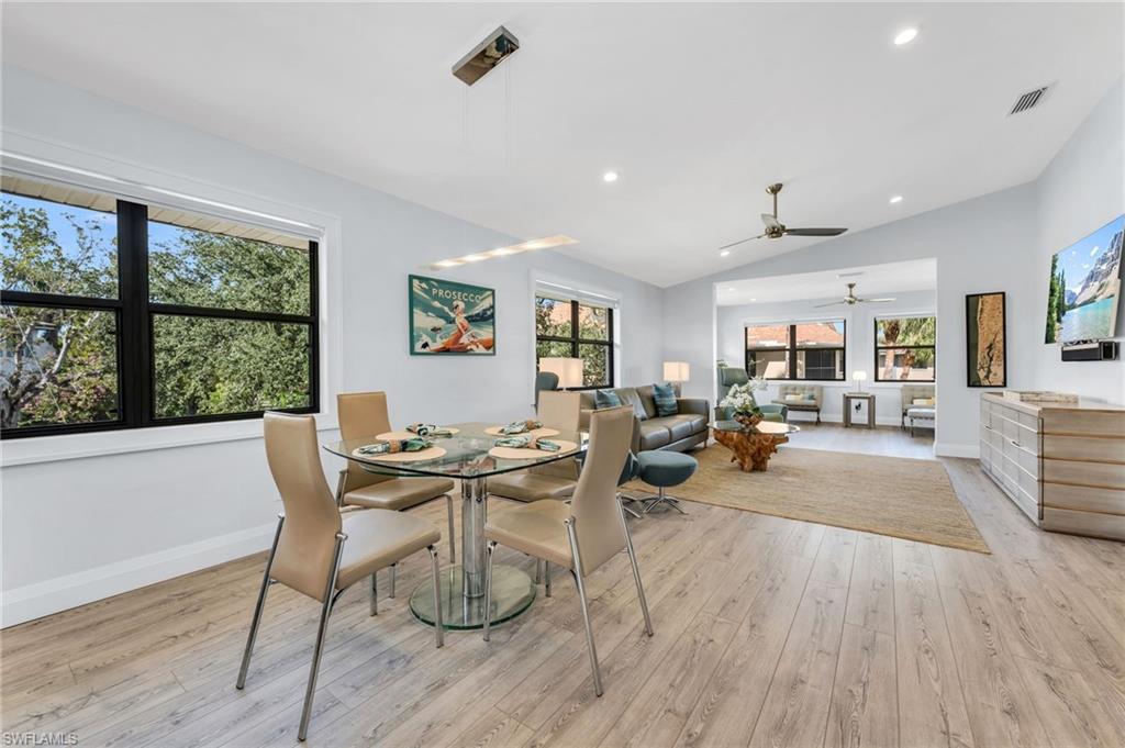 BAYSIDE VILLAS - Residential