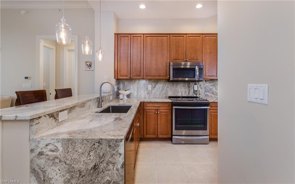 CAPE HARBOUR - Residential