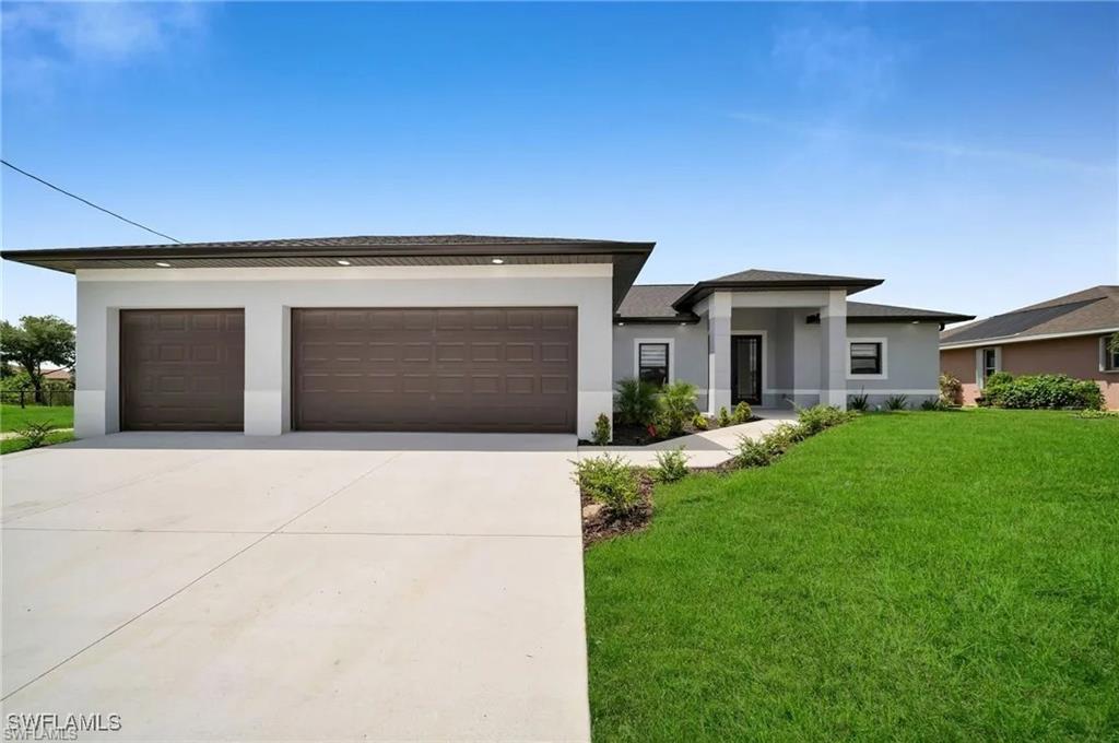 CAPE CORAL - Residential