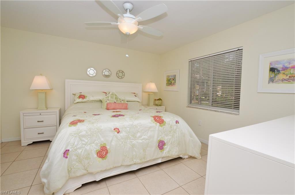 NAPLES PARKWOOD CLUB - Residential