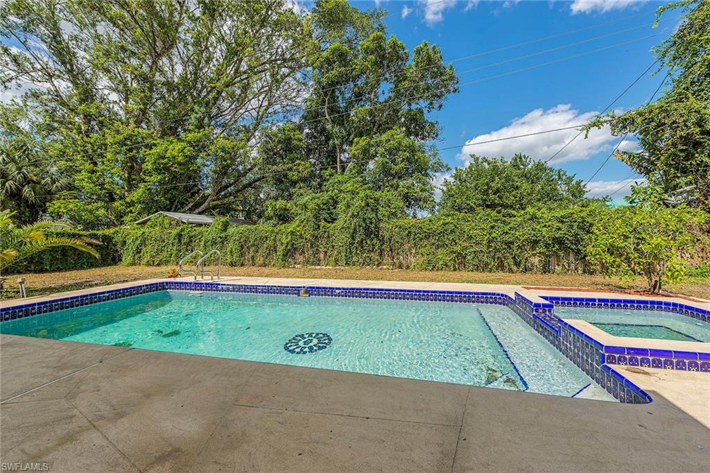 GOLDEN GATE CITY - Residential