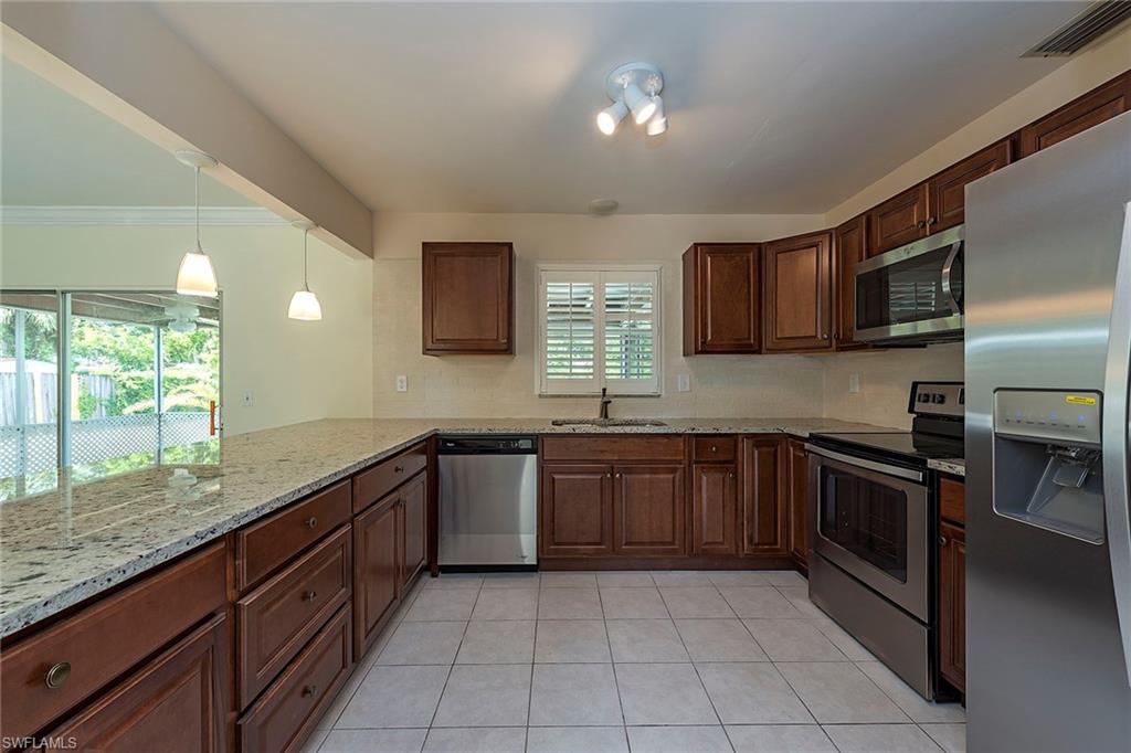 GOLDEN GATE CITY - Residential