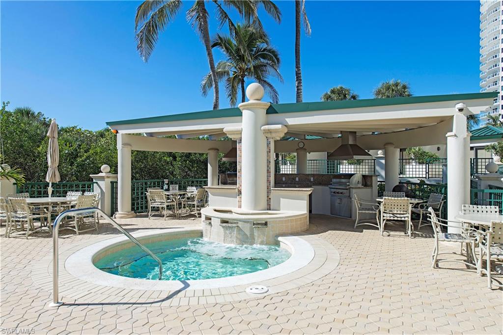 CARLYSLE AT BAY COLONY - Residential