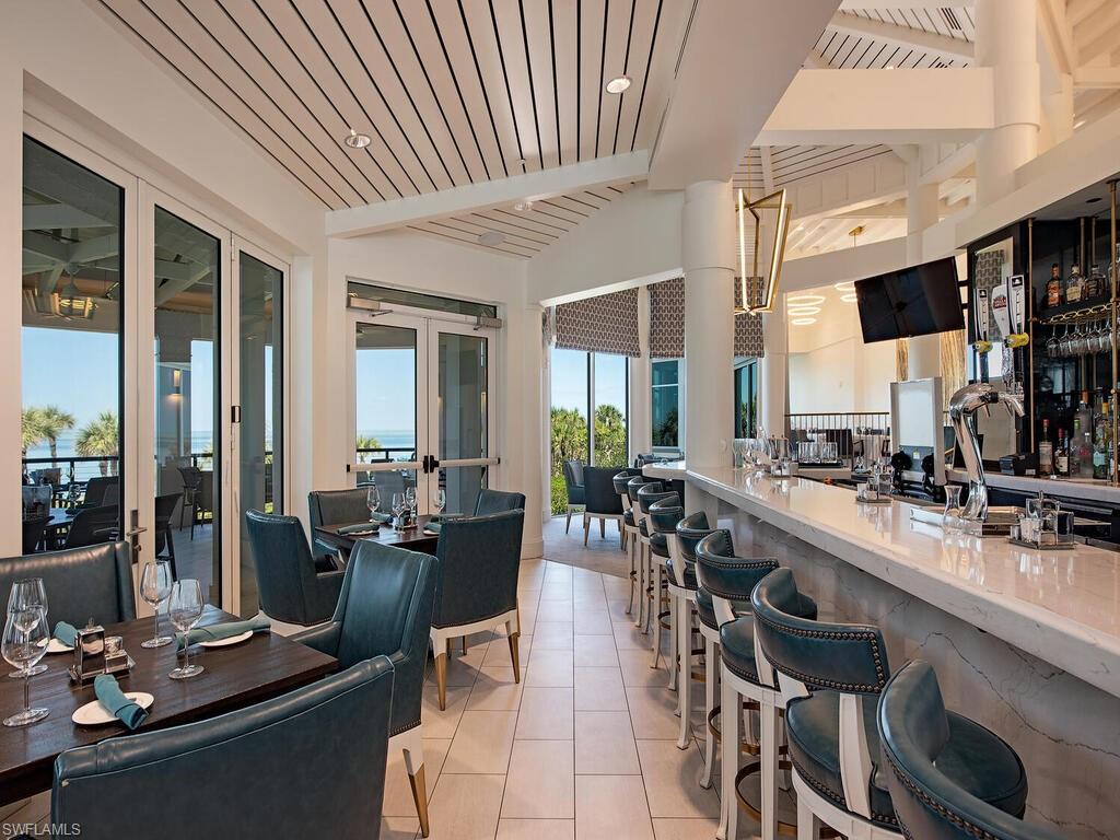 CARLYSLE AT BAY COLONY - Residential