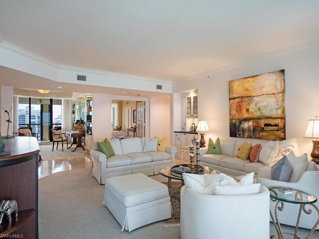 CARLYSLE AT BAY COLONY - Residential