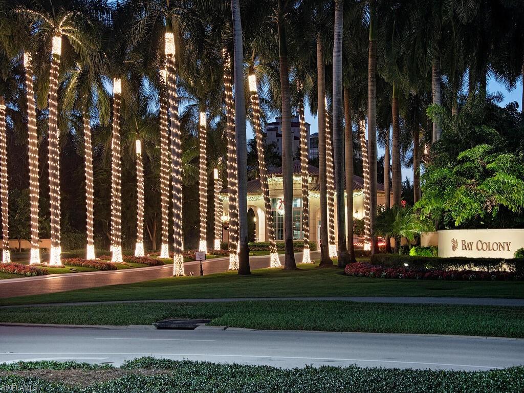 CARLYSLE AT BAY COLONY - Residential