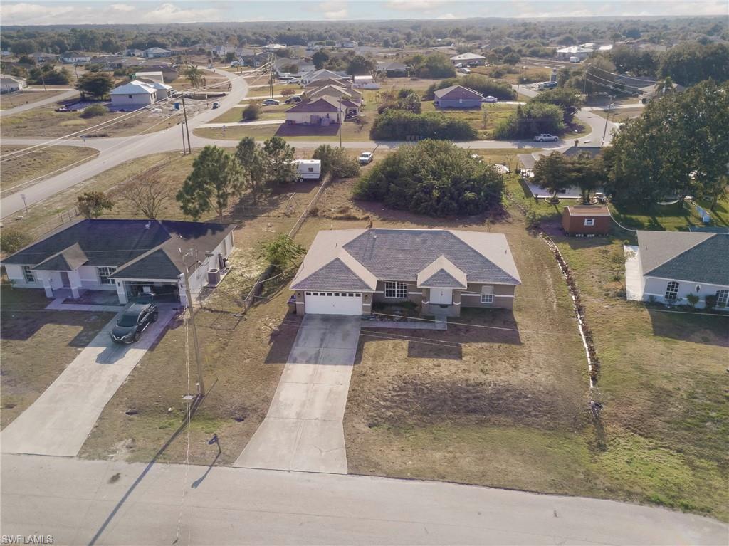 MIRROR LAKES - Residential
