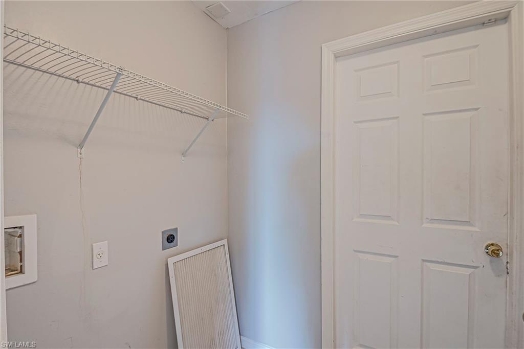 MIRROR LAKES - Residential