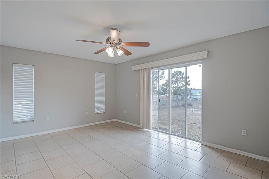 MIRROR LAKES - Residential