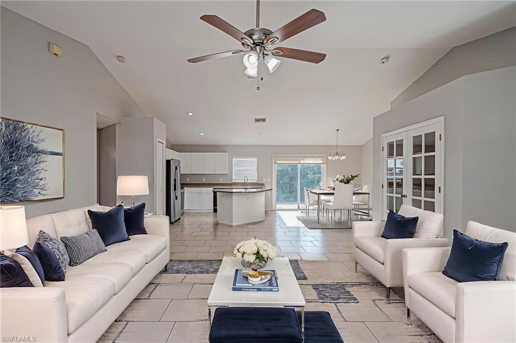 MIRROR LAKES - Residential