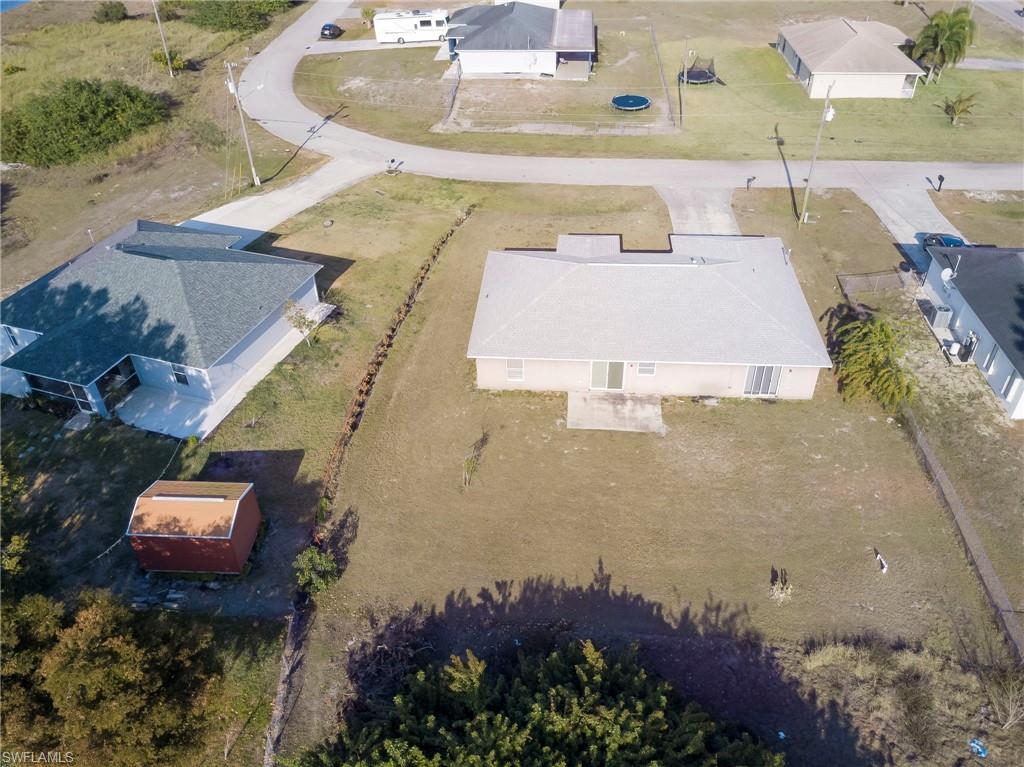 MIRROR LAKES - Residential