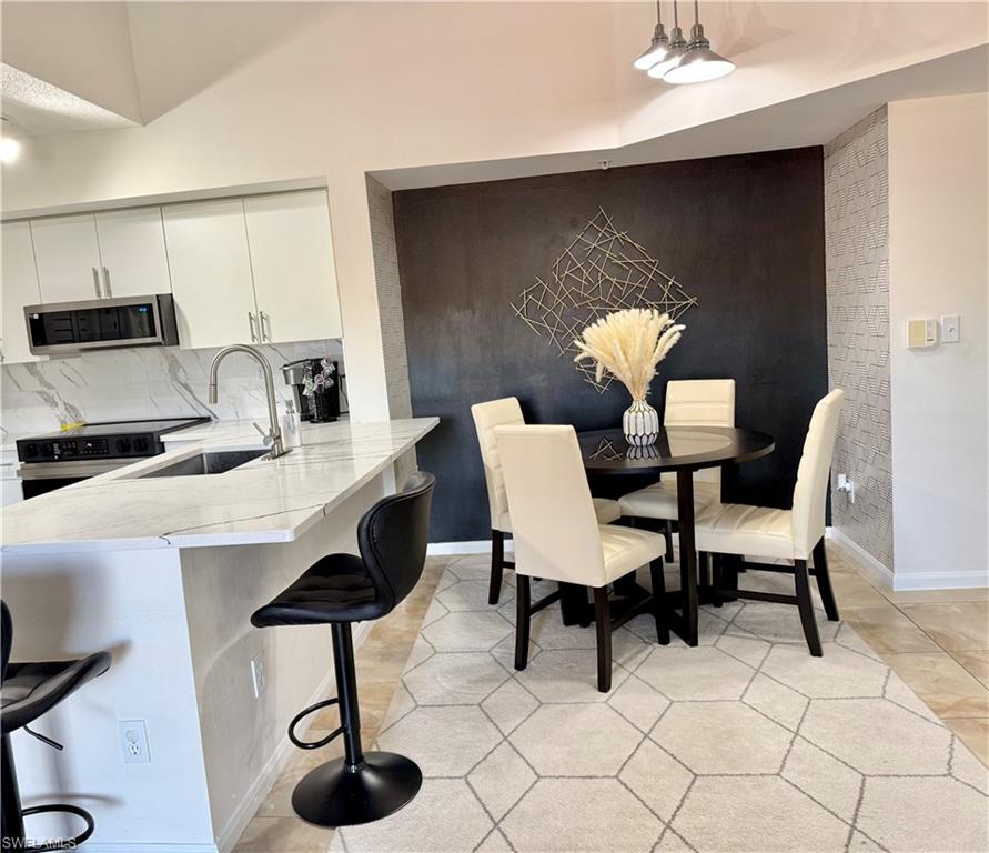 THE ENCLAVE AT NAPLES - Residential Lease