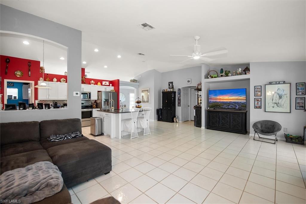 GOLDEN GATE ESTATES - Residential