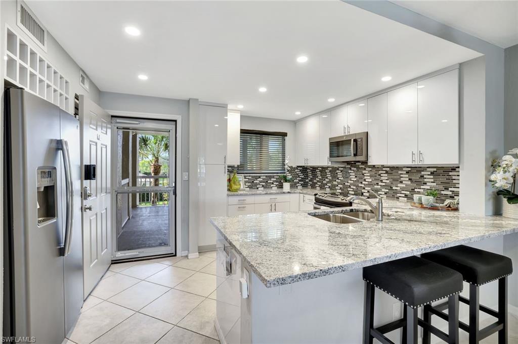 EAGLE CAY - Residential