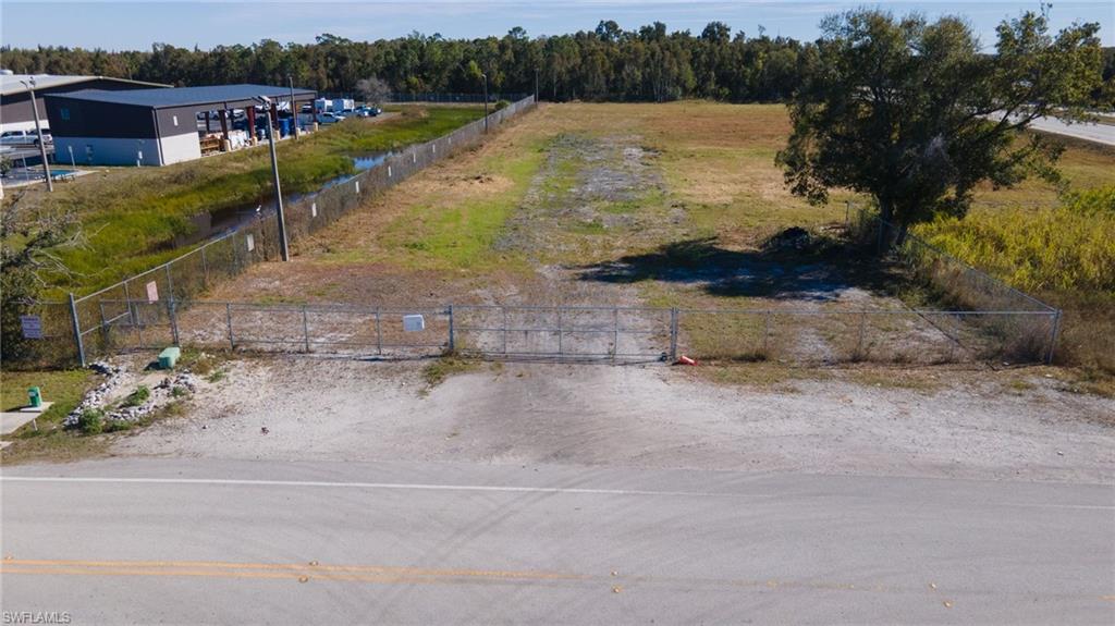 FORT MYERS - Land